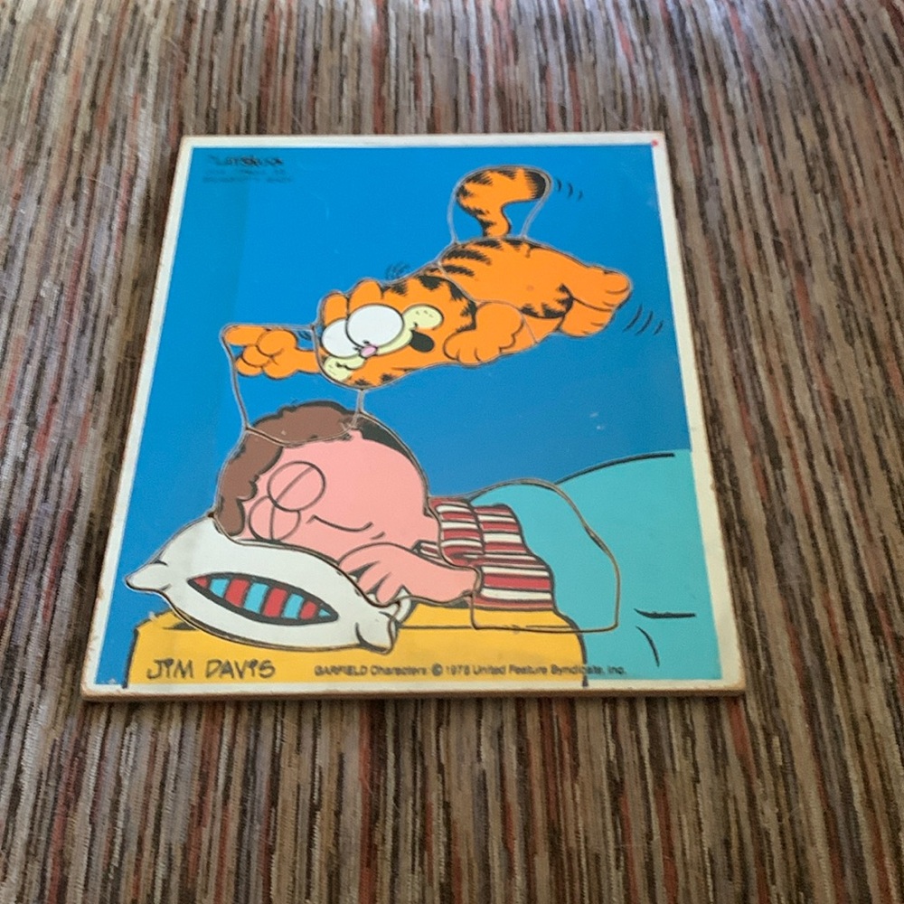 Jim Davis Garfield puzzle